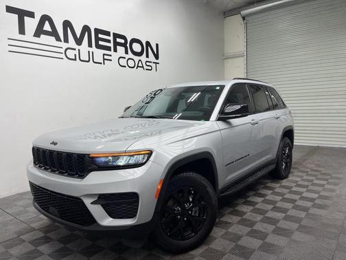 2024 Jeep Grand Cherokee Laredo