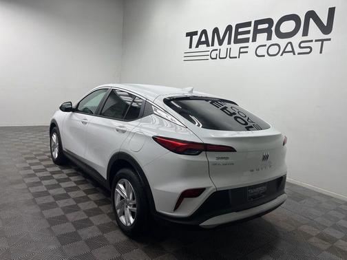 Summit White 2026 Buick Envista Preferred