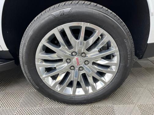 Summit White 2026 GMC Yukon Elevation