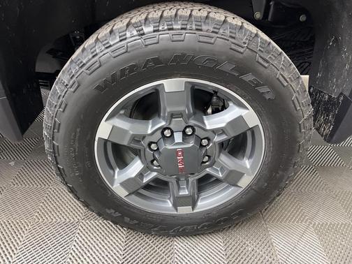 2026 GMC Sierra 2500 SLT