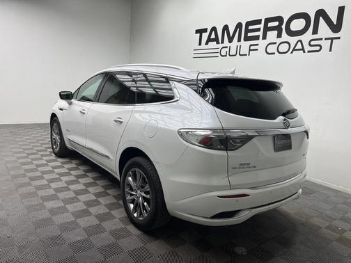 2022 Buick Enclave Avenir
