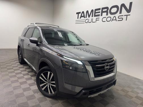 Gun Metallic 2025 Nissan Pathfinder Platinum