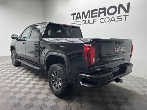 2025 GMC Sierra 1500 AT4X