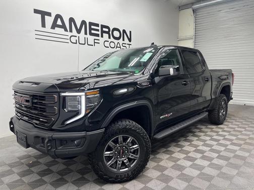 2025 GMC Sierra 1500 AT4X