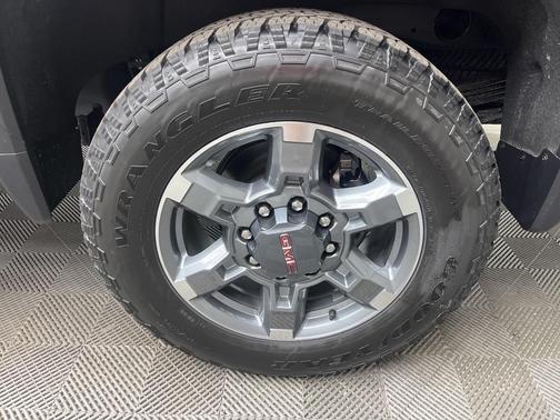 2026 GMC Sierra 2500 SLT