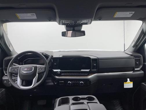 2025 GMC Sierra 2500 SLE