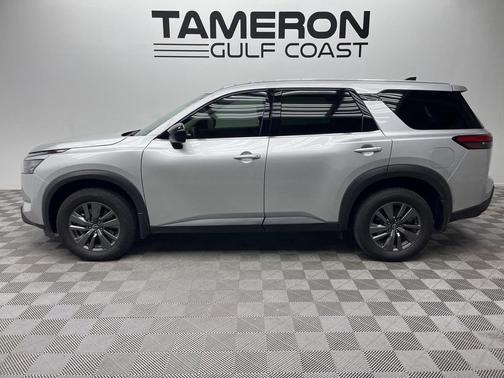 2024 Nissan Pathfinder S