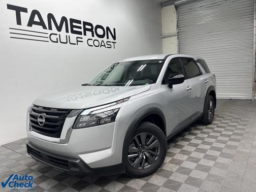 2024 Nissan Pathfinder S