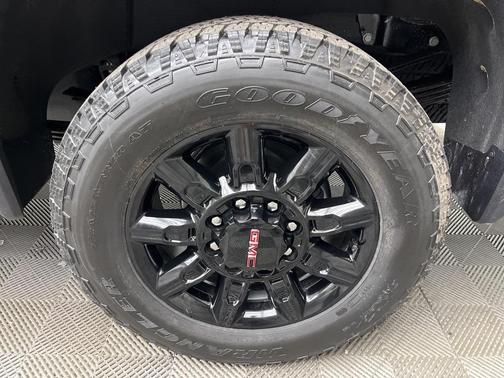 2026 GMC Sierra 2500 AT4