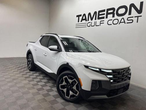 Ice White 2022 Hyundai SANTA CRUZ 2.5T Limited