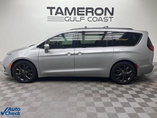 2018 Chrysler Pacifica Touring-L