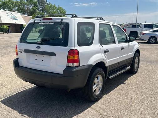 2005 Ford Escape XLS