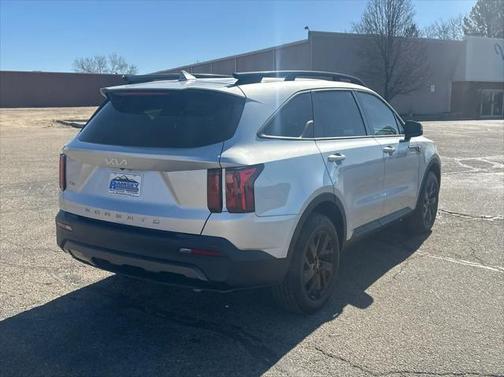 2022 Kia Sorento S