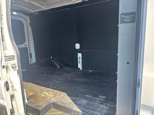 OXFORD WHITE 2022 Ford Transit-250 Base