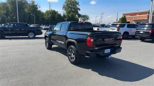 2023 GMC Canyon AT4
