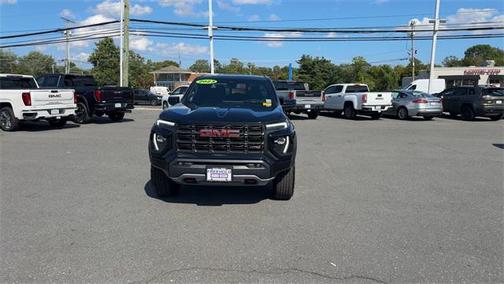 2023 GMC Canyon AT4