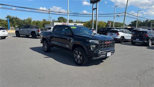 2023 GMC Canyon AT4