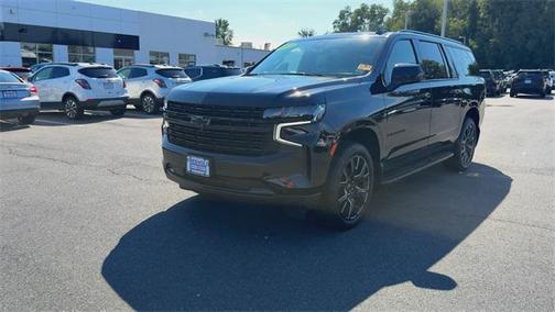 2024 Chevrolet Suburban RST
