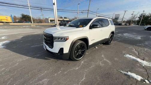 2023 GMC Acadia AWD SLT