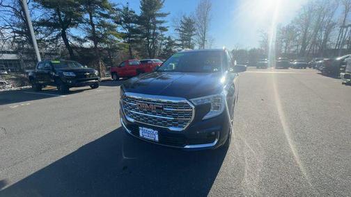 Marine Metallic 2023 GMC Terrain Denali
