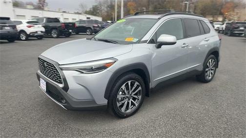 2022 Toyota Corolla Cross XLE