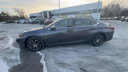 2023 Lexus ES 350 Base