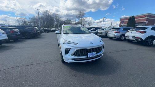 White Frost Tricoat 2024 Buick Encore GX Avenir