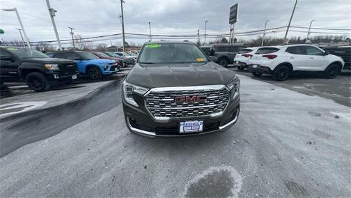 2023 GMC Terrain Denali
