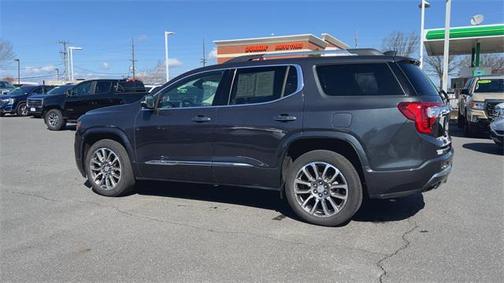 2022 GMC Acadia Denali