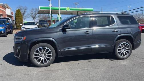2022 GMC Acadia Denali