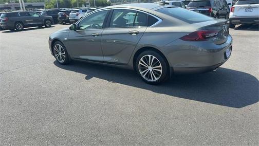 2018 Buick Regal Sportback Essence