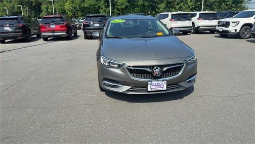 2018 Buick Regal Sportback Essence