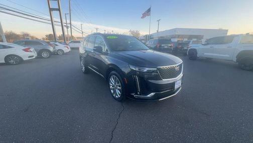 Wilder Metallic 2023 Cadillac XT6 Premium Luxury AWD