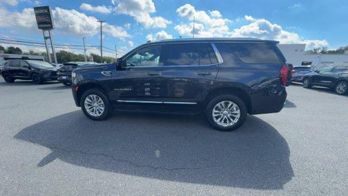 Titanium Rush Metallic 2023 GMC Yukon SLT