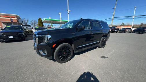2023 GMC Yukon SLT