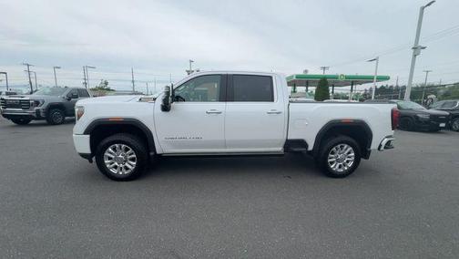 White Frost Tricoat 2023 GMC Sierra 2500 Denali