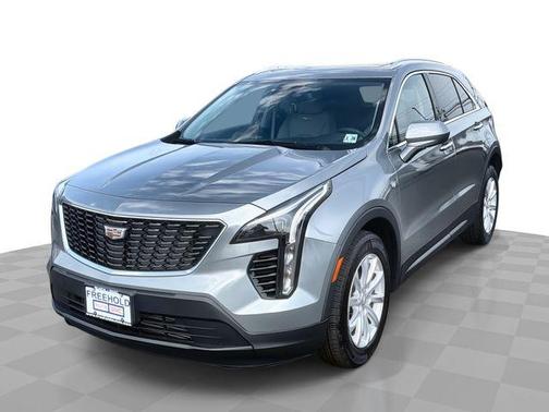 Argent Silver Metallic 2023 Cadillac XT4 Luxury