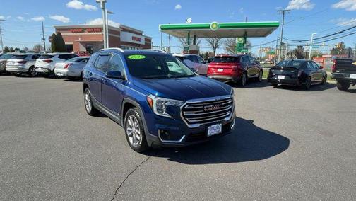Marine Metallic 2023 GMC Terrain SLT