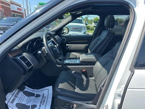 2017 Land Rover Discovery HSE