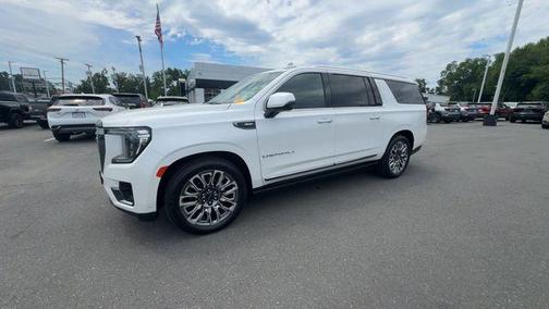 White Frost Tricoat 2024 GMC Yukon XL Denali Ultimate