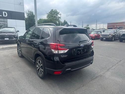 Crystal Black Silica 2021 Subaru Forester Limited