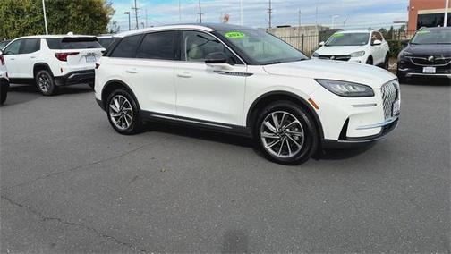 2023 Lincoln Corsair Standard