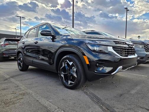 2025 Kia Seltos EX