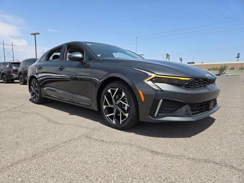 2025 Kia K5 EX