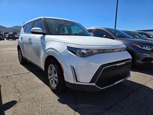 2023 Kia Soul LX