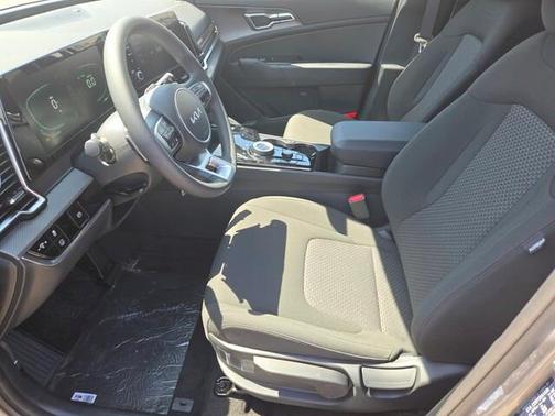 2025 Kia Sportage Hybrid LX