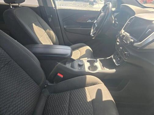 White 2020 GMC Terrain SLE