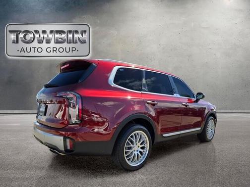 Red 2023 Kia Telluride SX