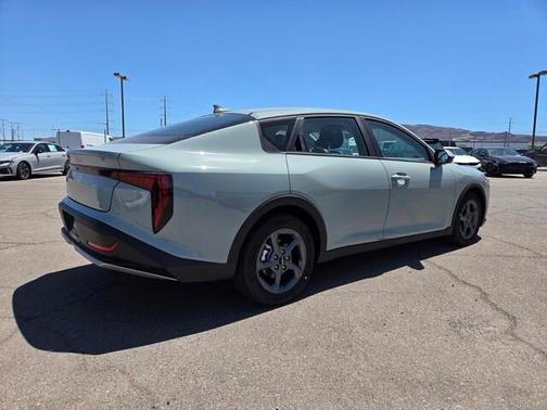 2025 Kia K4