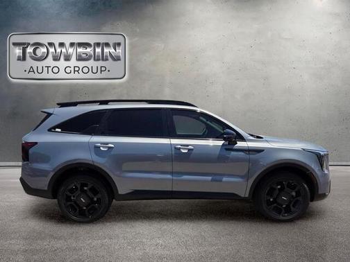 Silver 2024 Kia Sorento X-Line EX